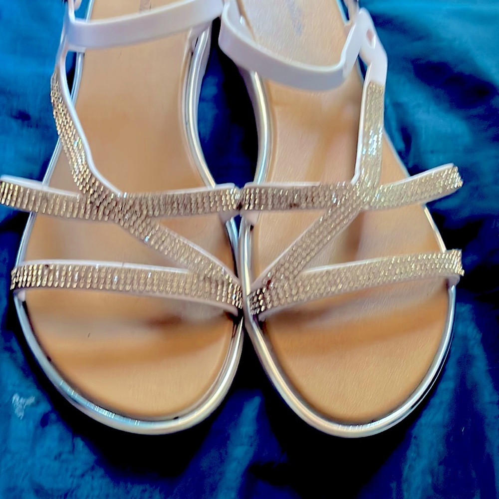 Chatties Sandles